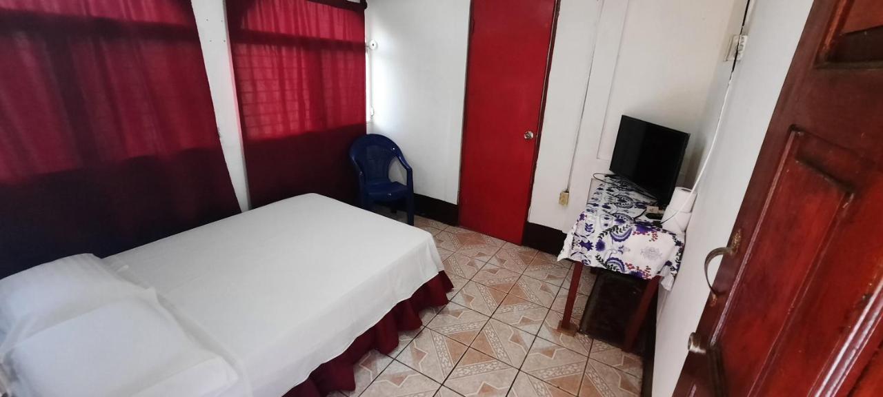 Tropical Dreams Hostel South End Esterno foto