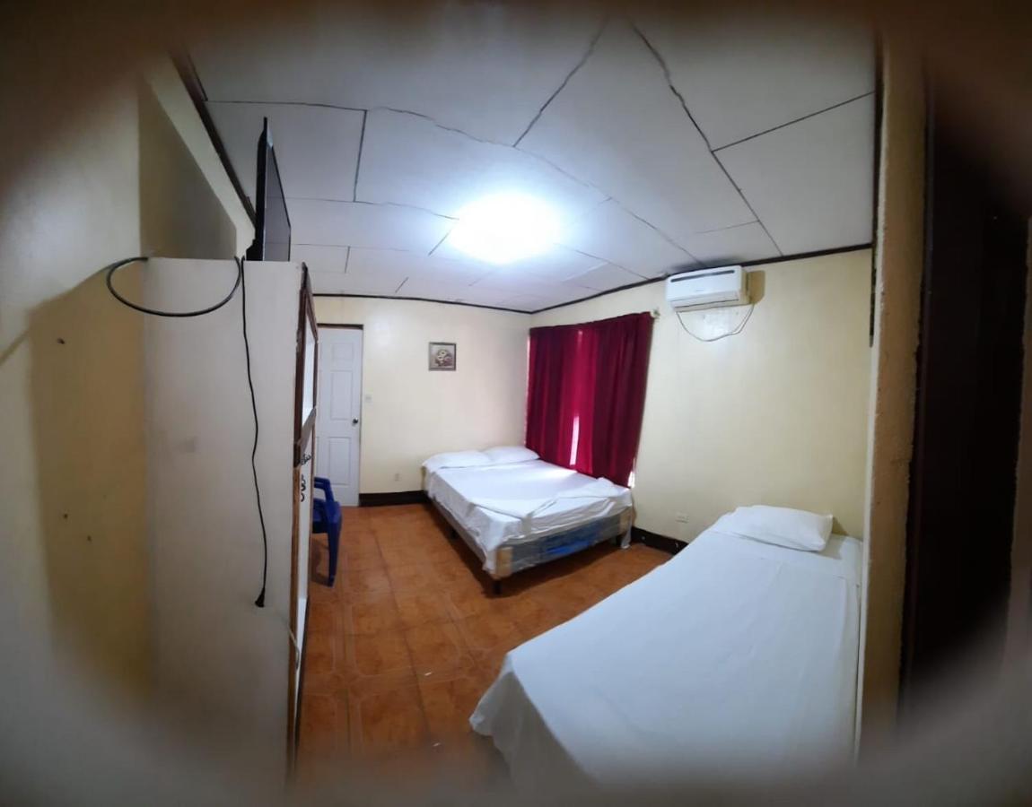 Tropical Dreams Hostel South End Esterno foto